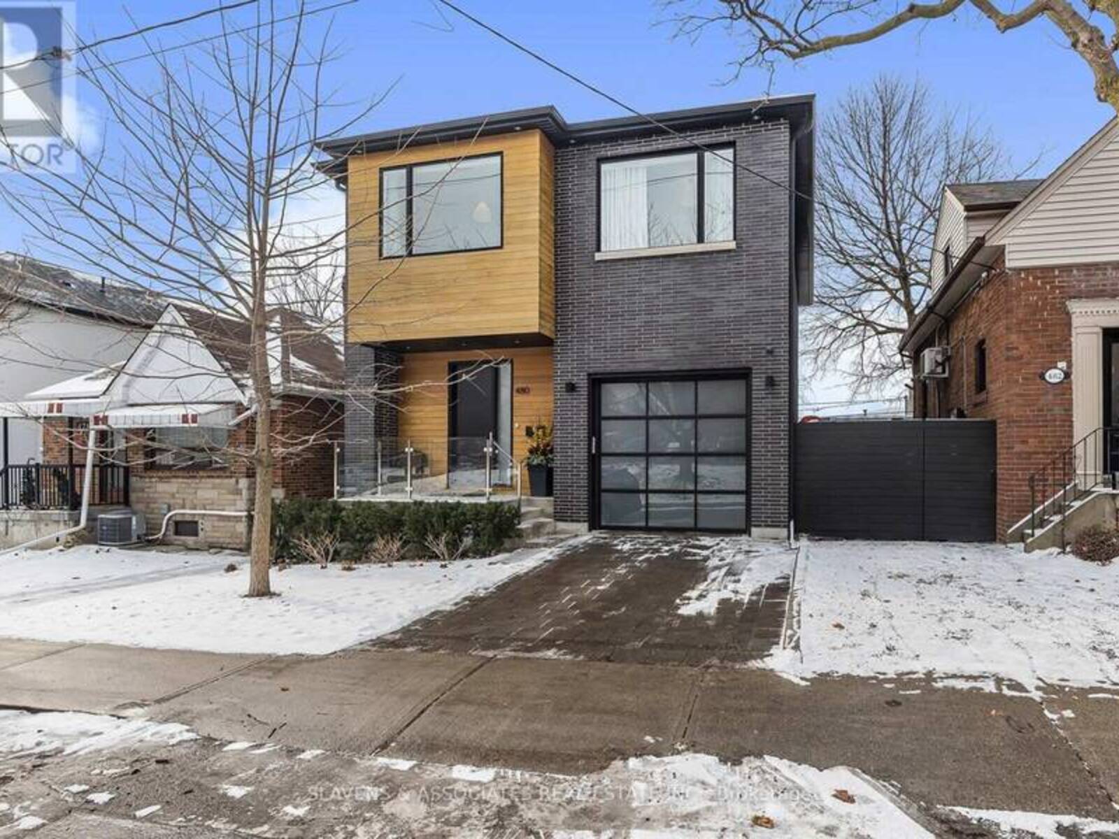 480 ATLAS AVENUE, Toronto, Ontario M6C 3R2