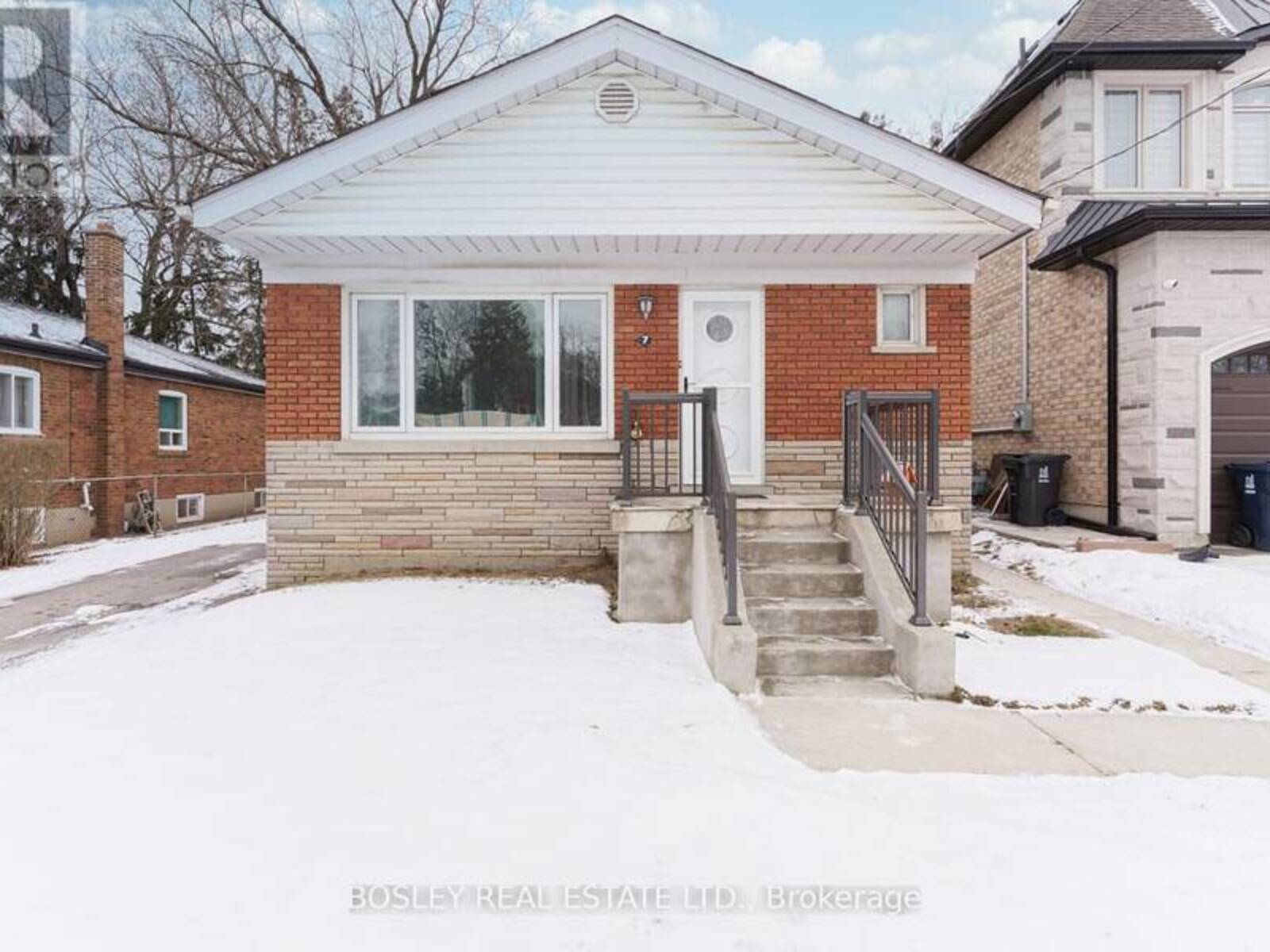 7 SCRANTON ROAD, Toronto, Ontario M1G 1W8