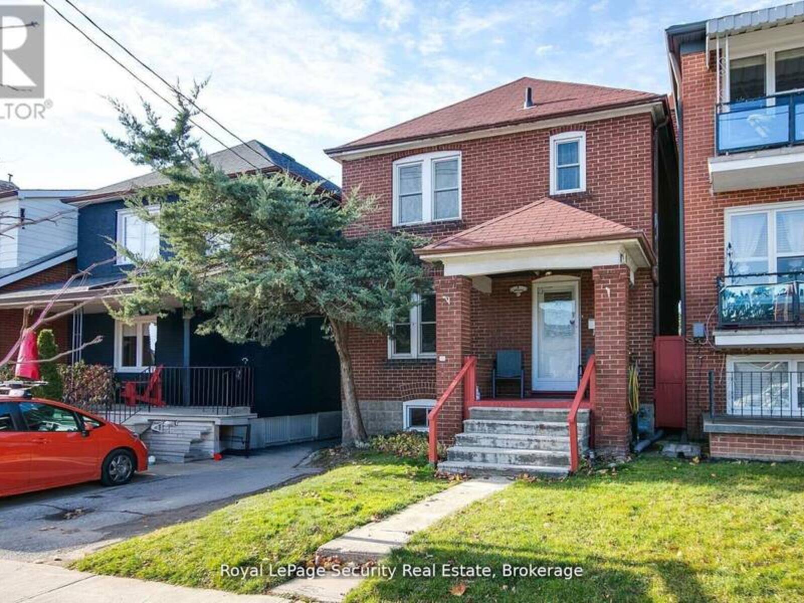 94 FAIRBANK AVENUE, Toronto, Ontario M6E 3Y7