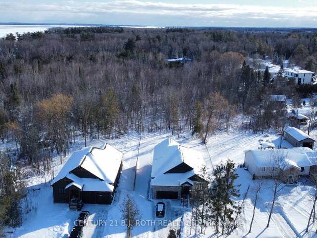 527 MAPLEVIEW DRIVE E Innisfil Ontario, L9S 2Z4