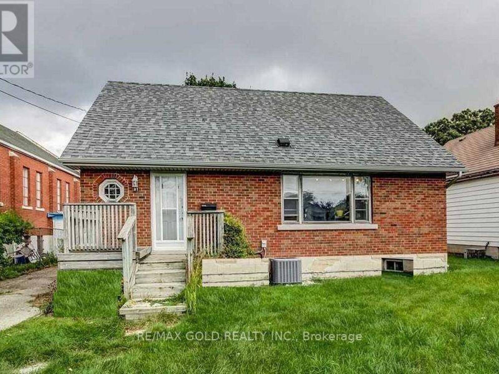 81 SOUTH BEND ROAD E, Hamilton, Ontario L9A 2B2