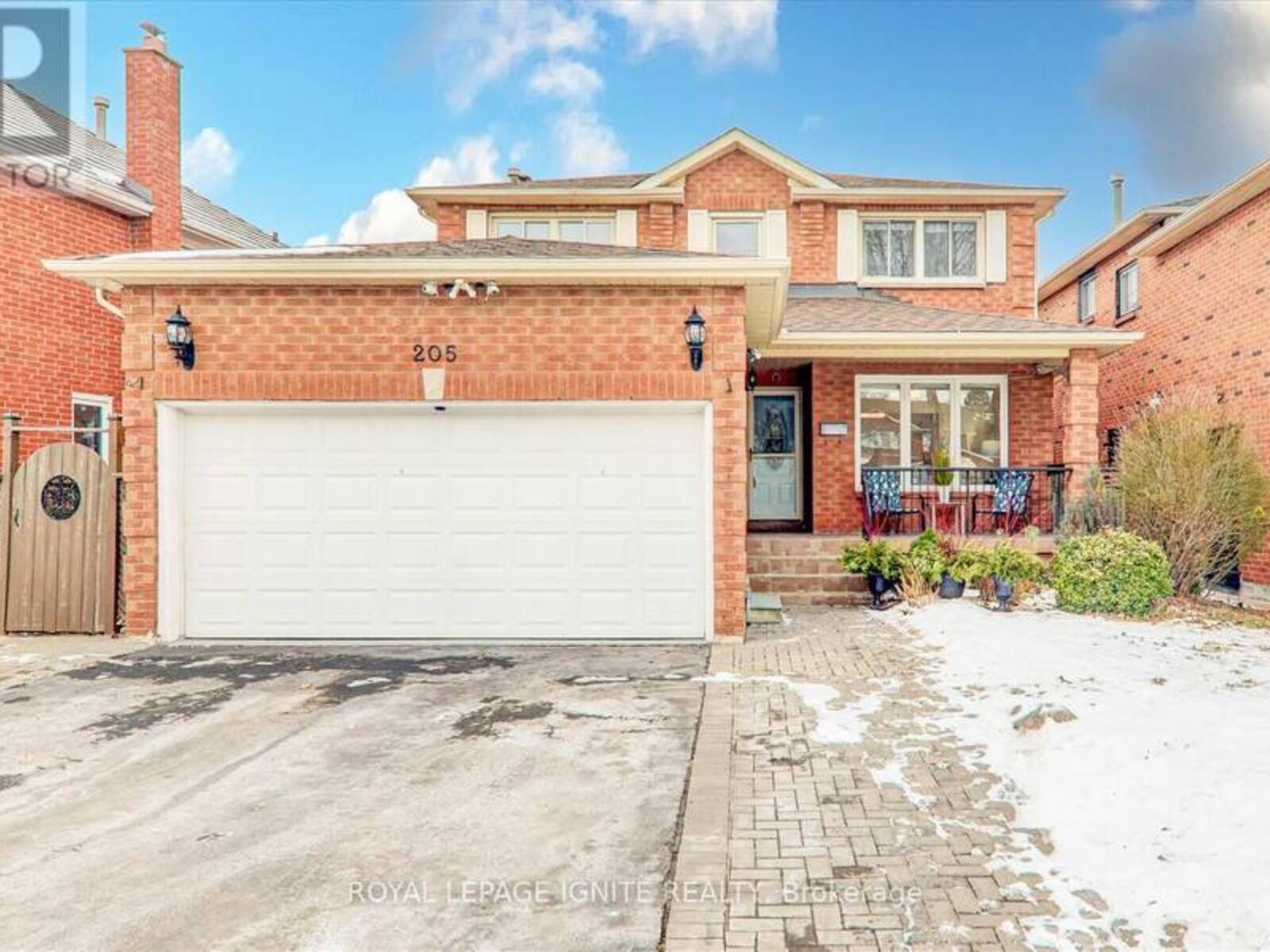 205 CALVERLEY TRAIL, Toronto, Ontario M1C 3Y4