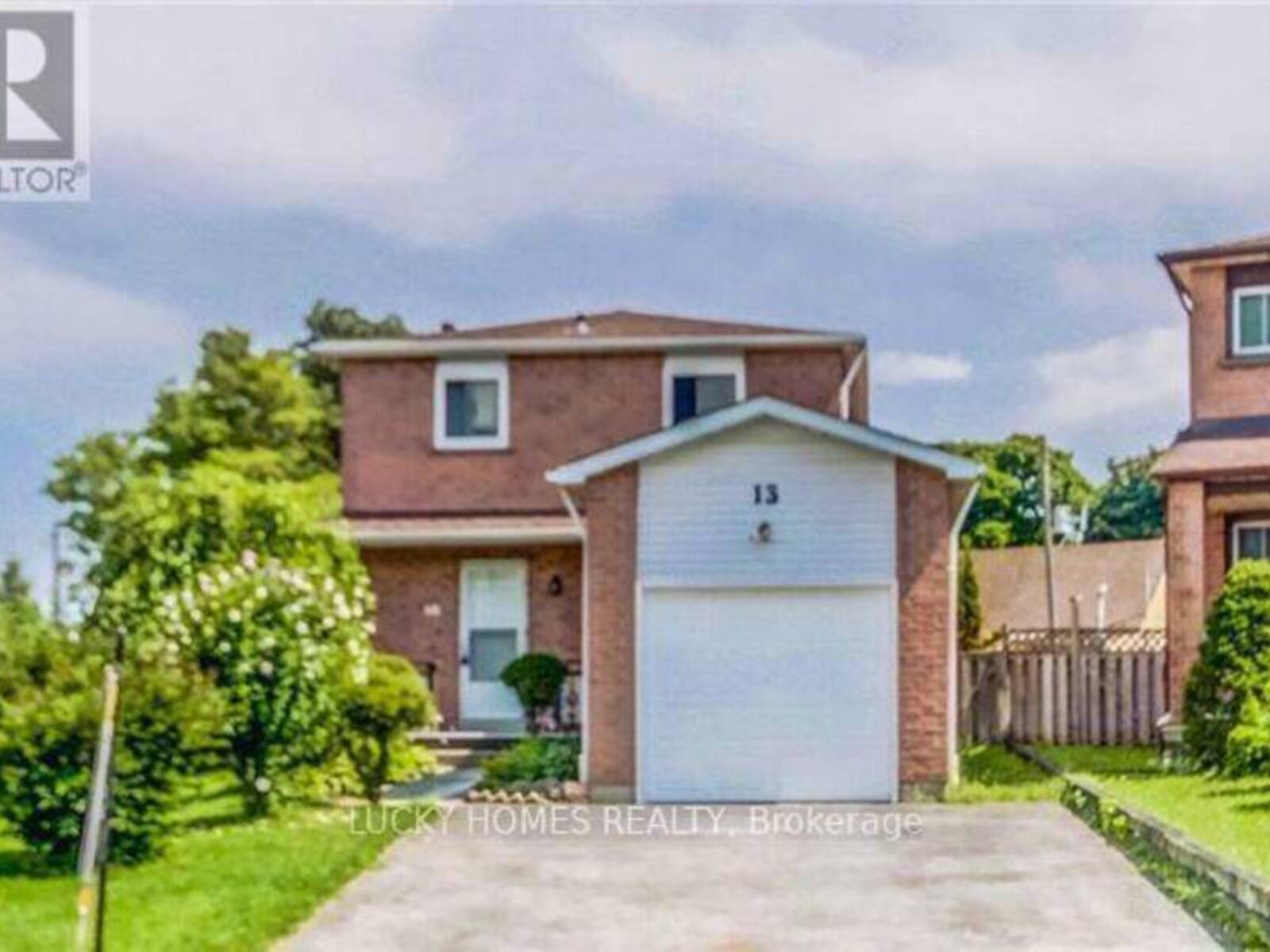 13 BLACKBURN CRESCENT S, Ajax, Ontario L1S 5Z3