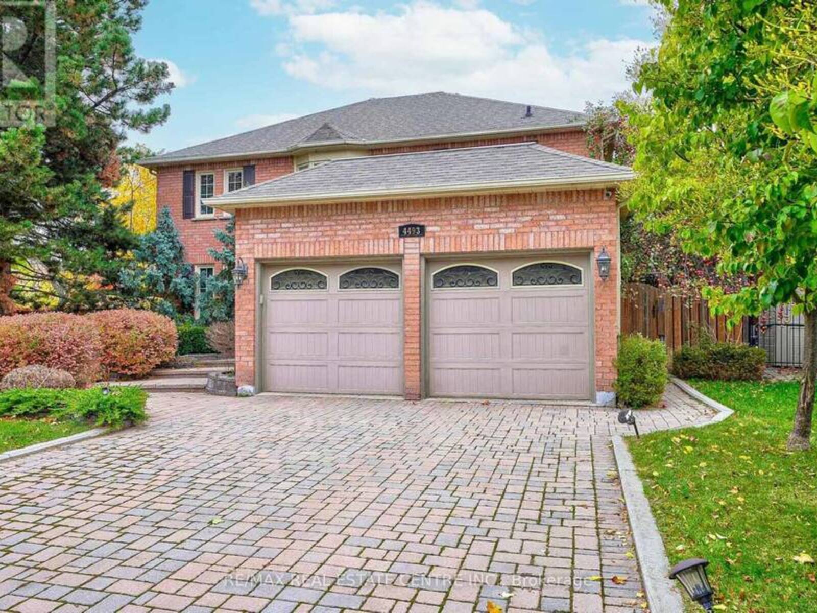 4493 BADMINTON DRIVE, Mississauga, Ontario L5M 3H2