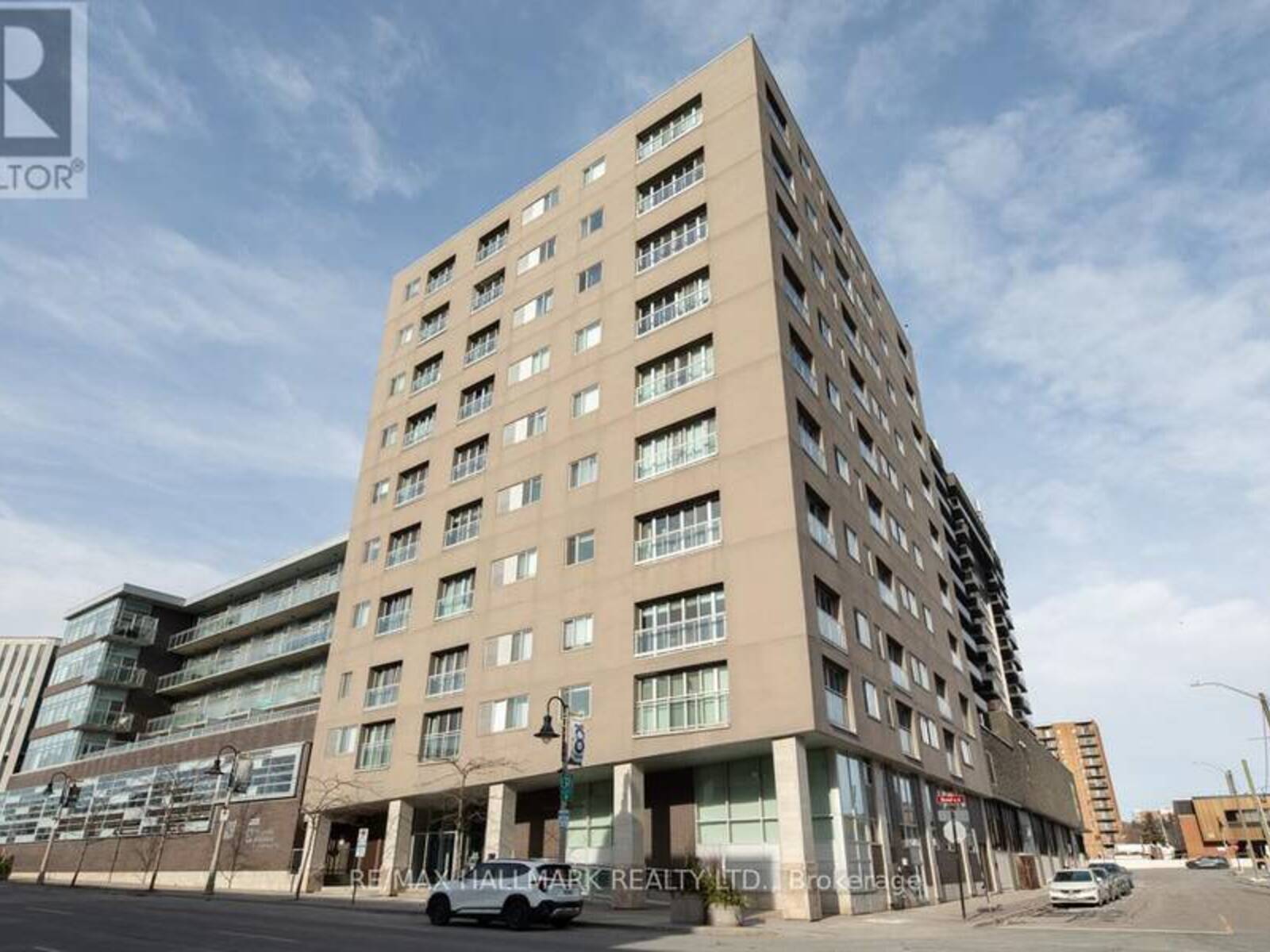 1004 - 44 BOND STREET W, Oshawa, Ontario L1G 6R2