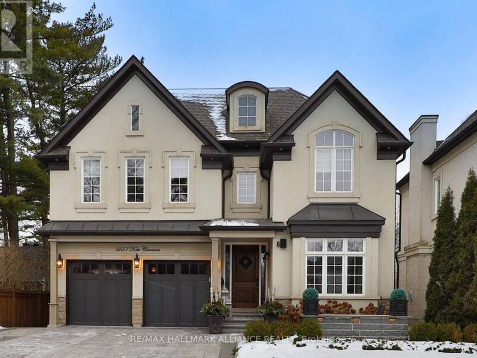 2557 KATE COMMON, Oakville, Ontario L6L 3C6