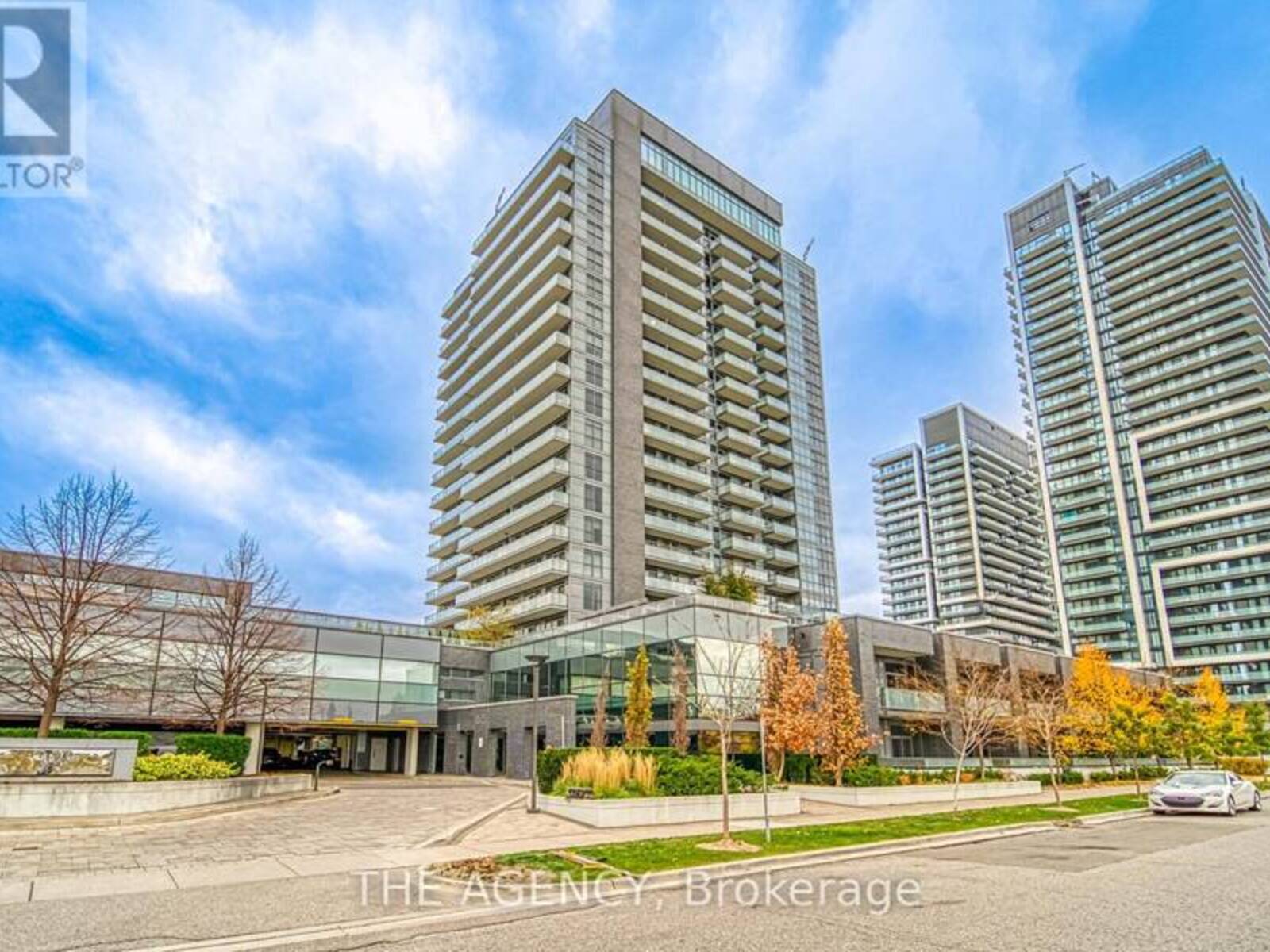 405 - 65 ONEIDA CRESCENT, Richmond Hill, Ontario L4B 0A1