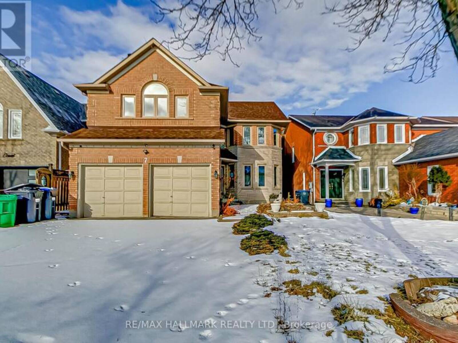 7 APPENINE COURT, Brampton, Ontario L6R 1H4