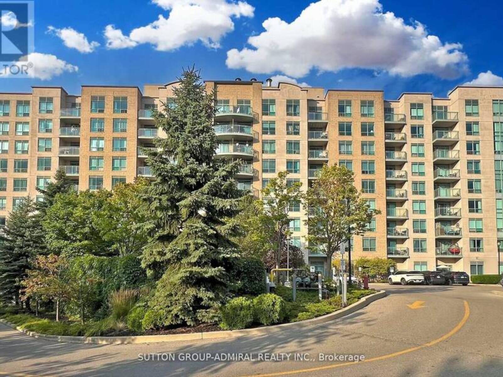 425 - 51 BAFFIN COURT N, Richmond Hill, Ontario L4B 4P5