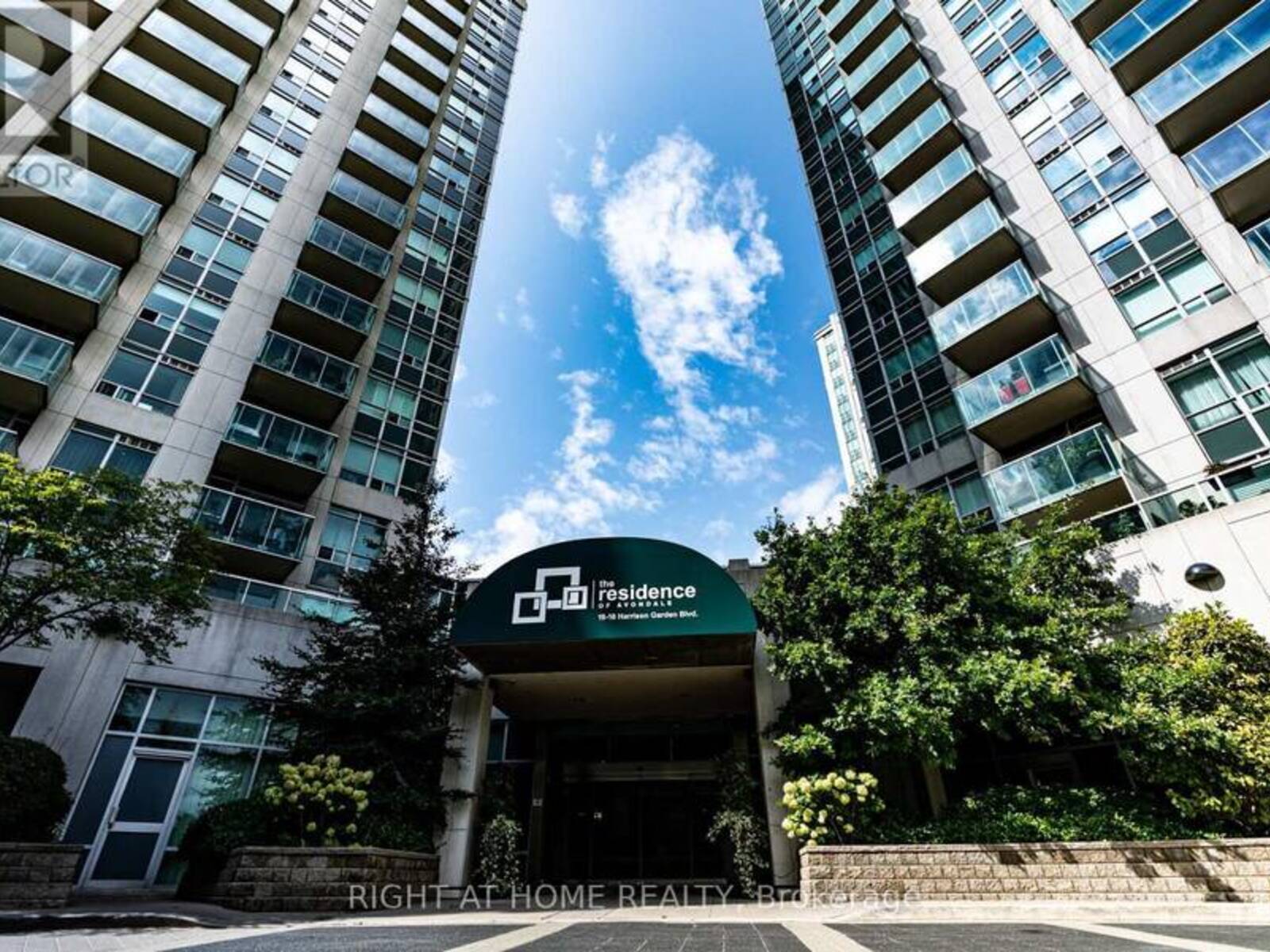 209 - 16 HARRISON GARDEN BOULEVARD, Toronto, Ontario M2N 7J6