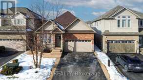 131 ESCARPMENT DRIVE | Hamilton Ontario | Slide Image Three