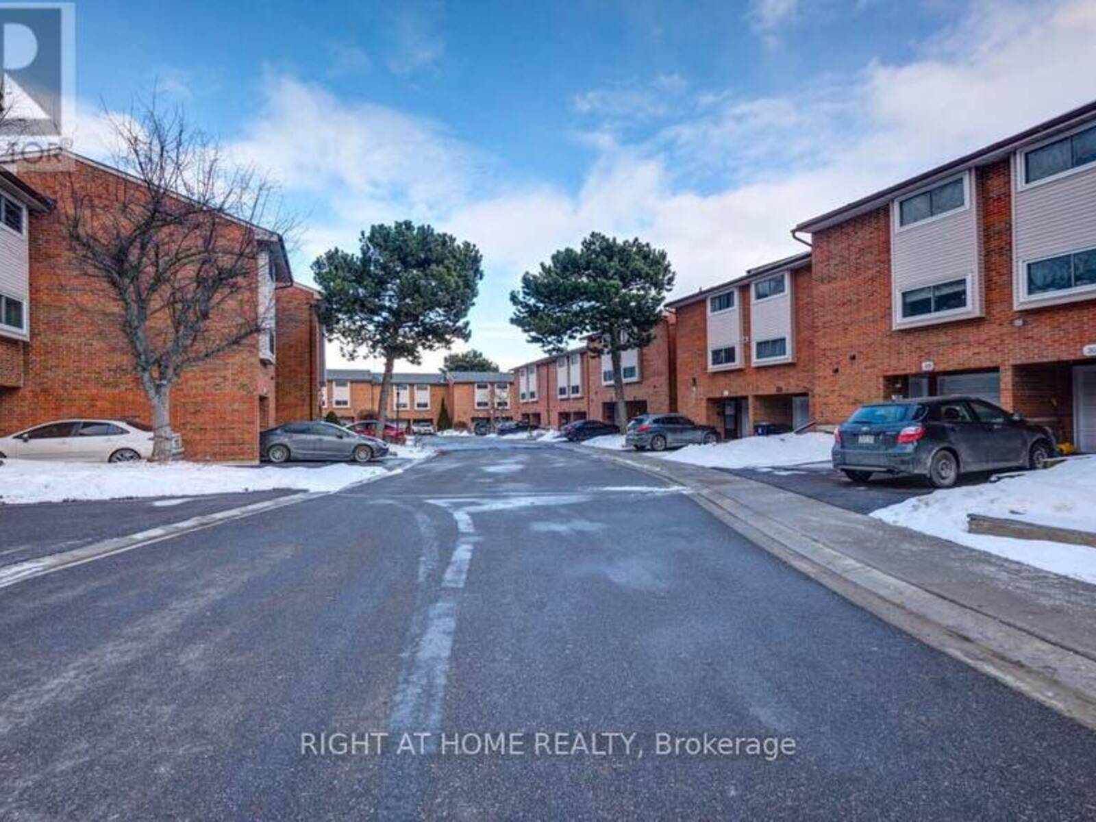 24 - 170 WICKSON TRAIL, Toronto, Ontario M1B 1M4