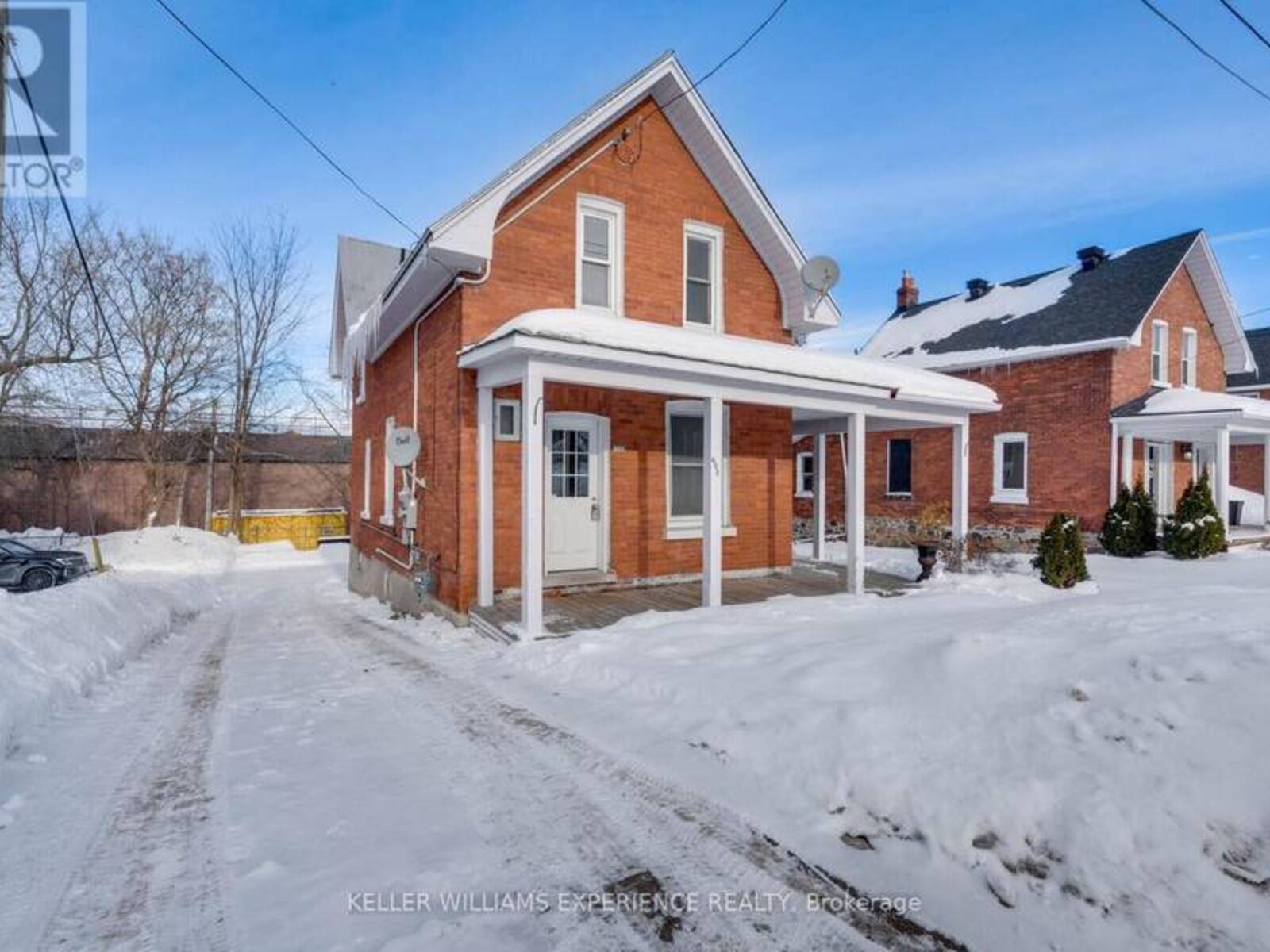 608 BAY STREET, Midland, Ontario L4R 1L6