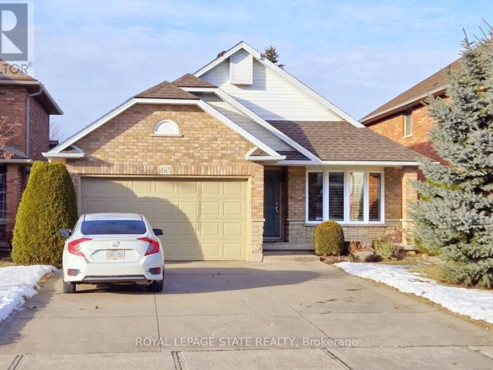 60 REDFERN AVENUE, Hamilton, Ontario L9C 7S4