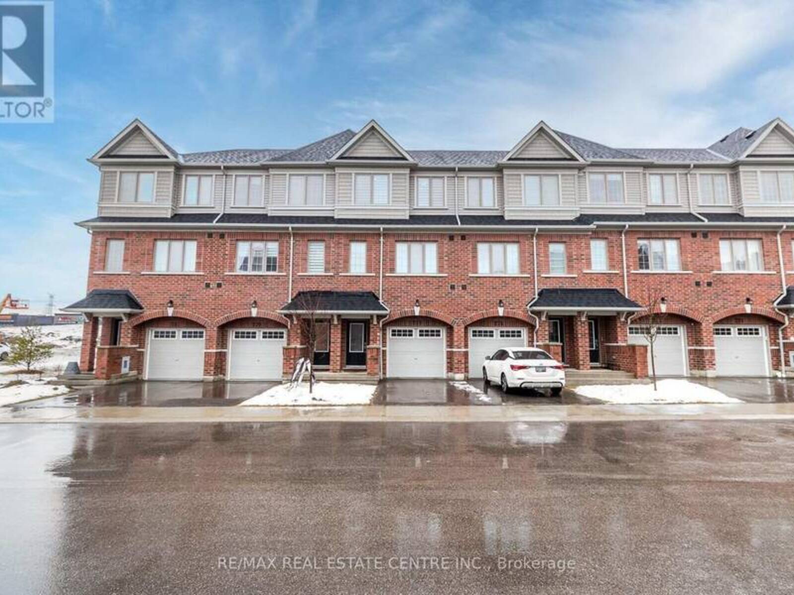 77 - 277 DANZATORE PATH, Oshawa, Ontario L1L 0P9