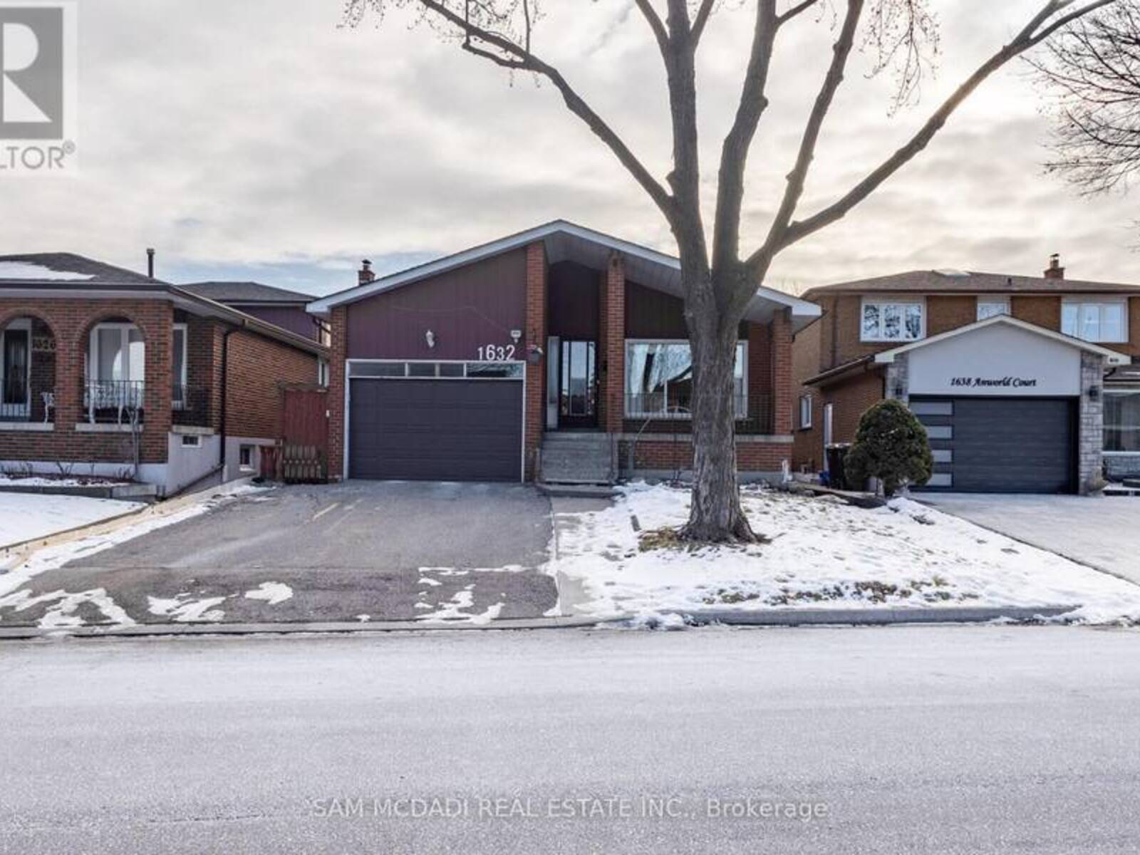 1632 ANWORLD COURT, Mississauga, Ontario L4W 2V9