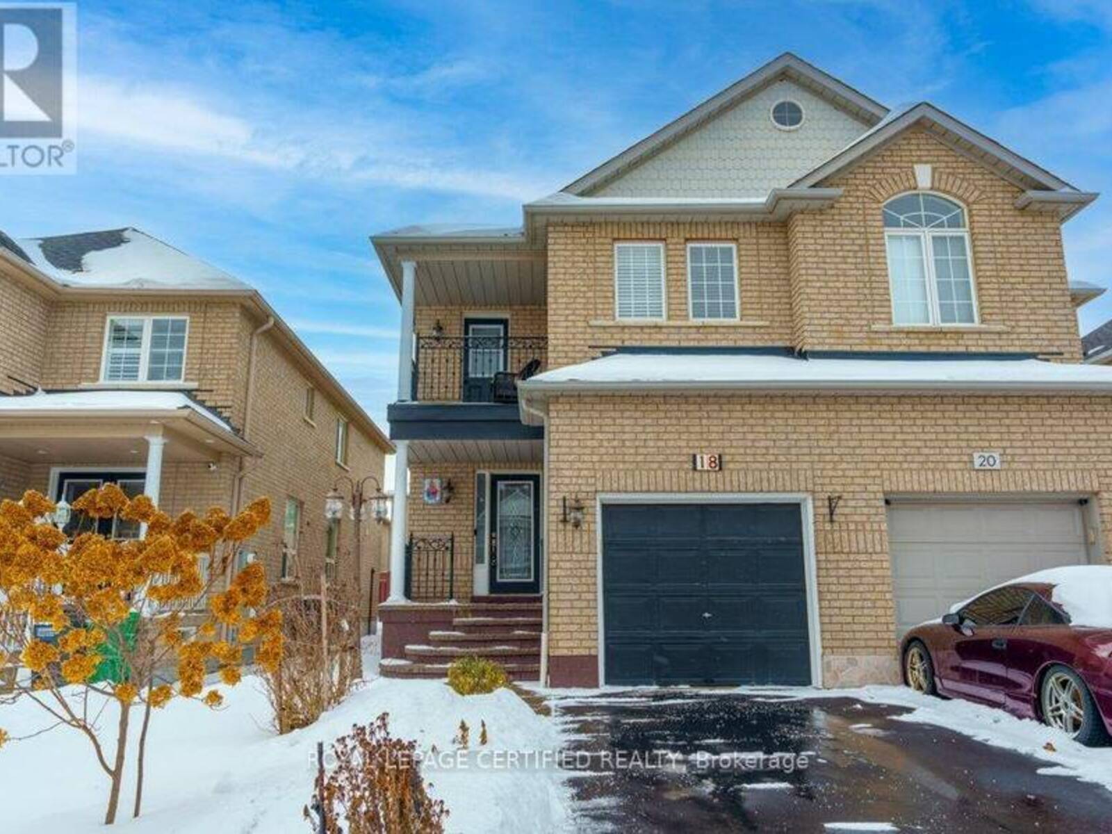 18 NEWARK WAY, Brampton, Ontario L7A 2V1