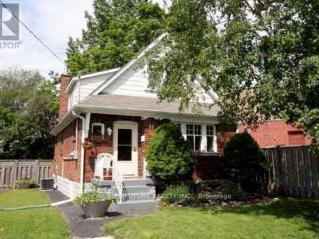 52 ST QUENTIN AVENUE Toronto Ontario, M1M 2M8