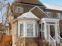 2 BERRINGER STREET Richmond Hill Ontario, L4B 4G4