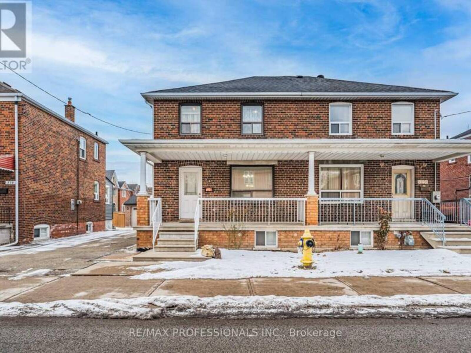 540 OLD WESTON ROAD, Toronto, Ontario M6N 3B1