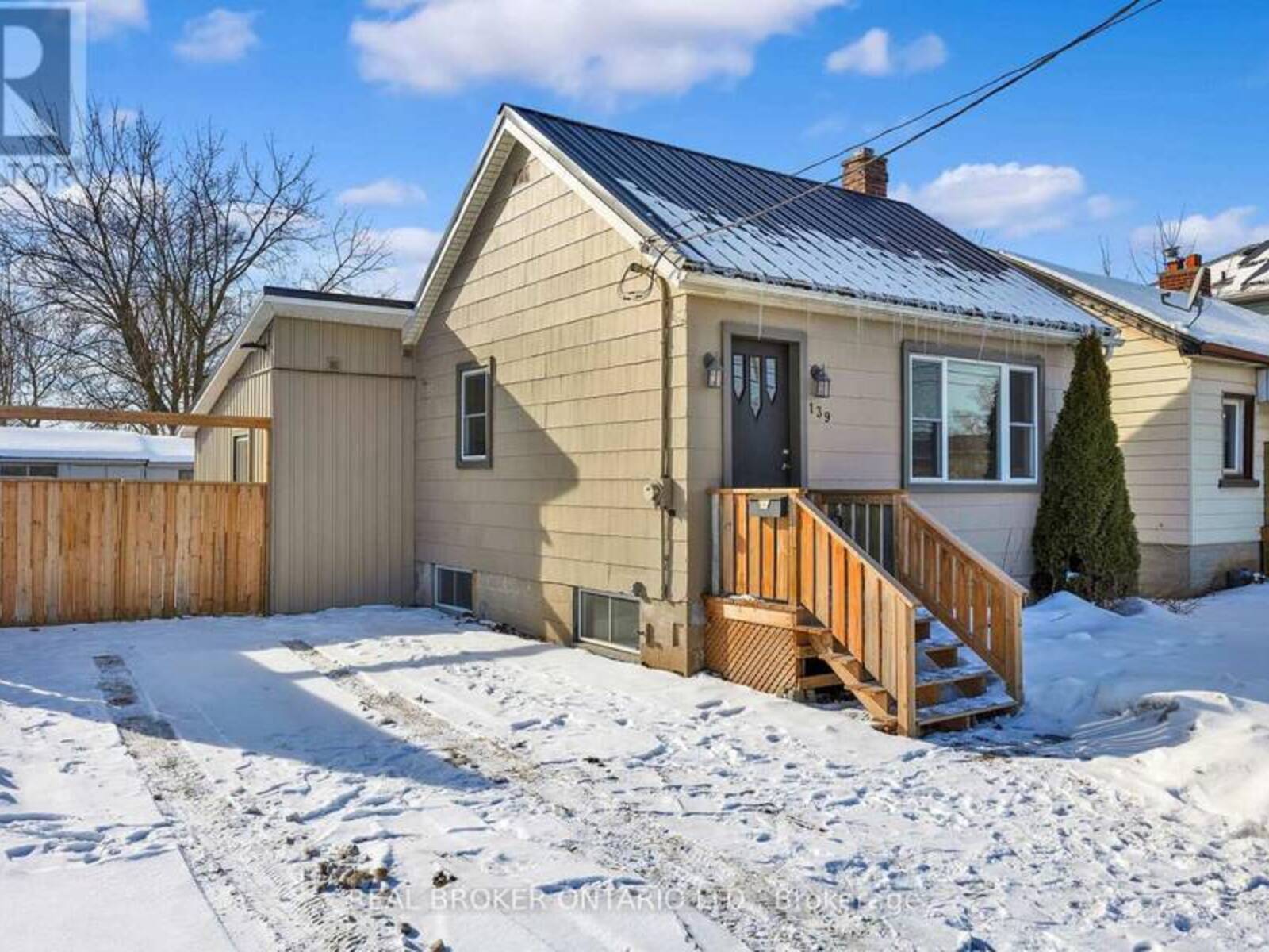 139 VICTORIA ROAD S, Guelph, Ontario N1E 5P8