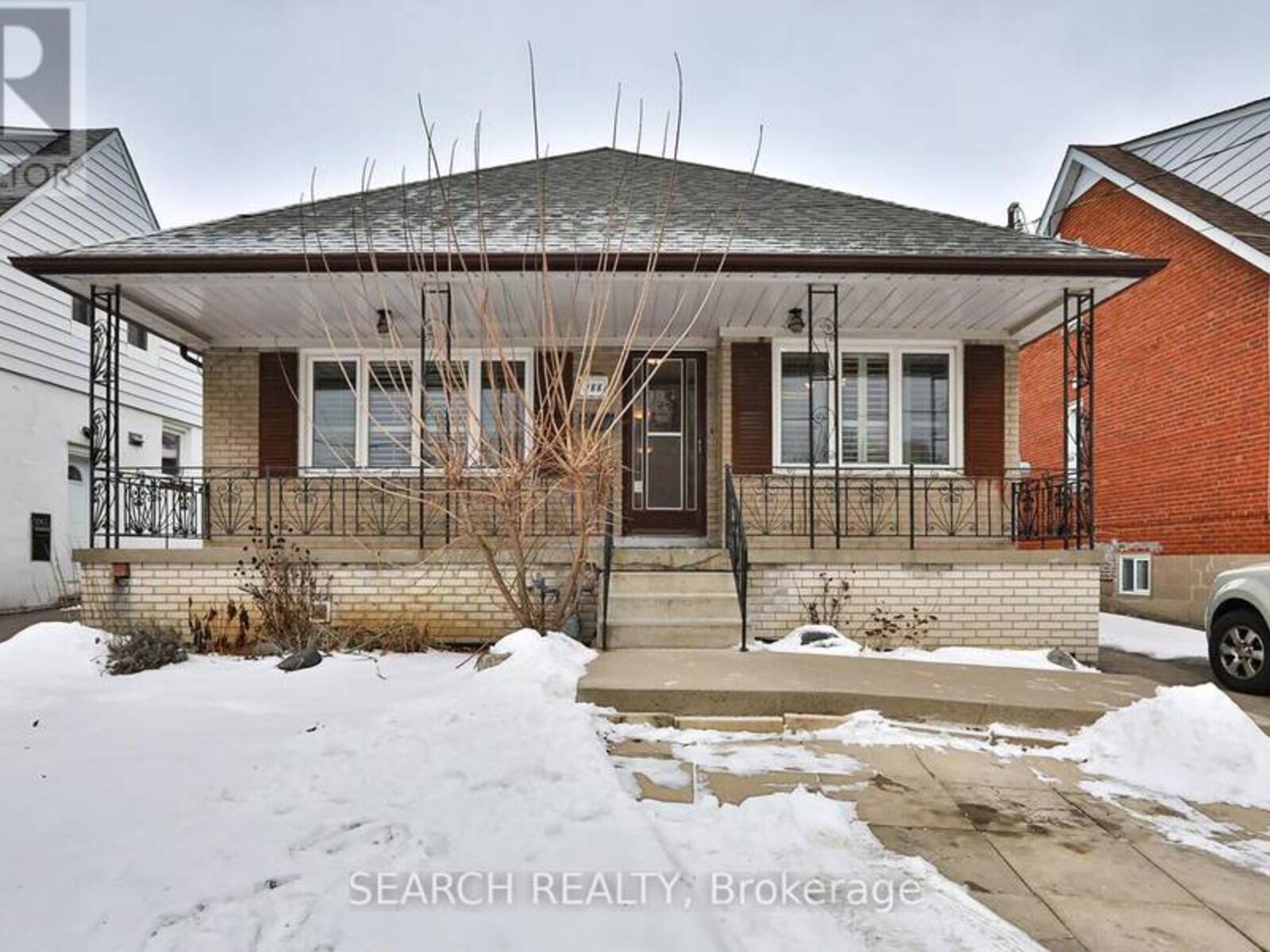 288 HILLMOUNT AVENUE, Toronto, Ontario M6B 1Y4