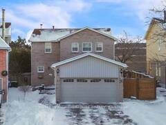 41 WICKS DRIVE Ajax Ontario, L1Z 1C5