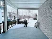 4 CASTLEGLEN BOULEVARD | Markham Ontario | Slide Image Three