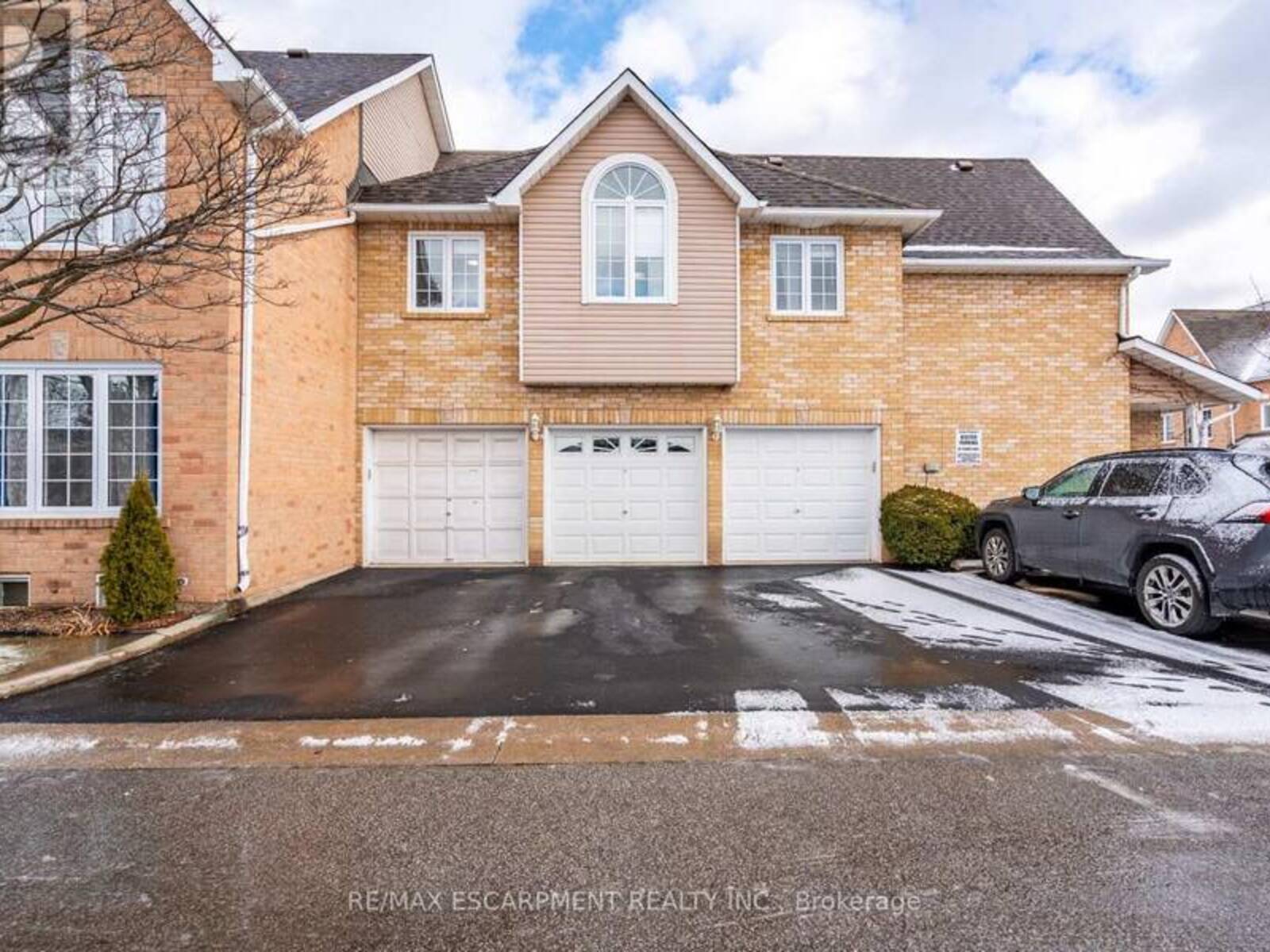 206 - 2075 WALKERS LINE, Burlington, Ontario L7M 4G7