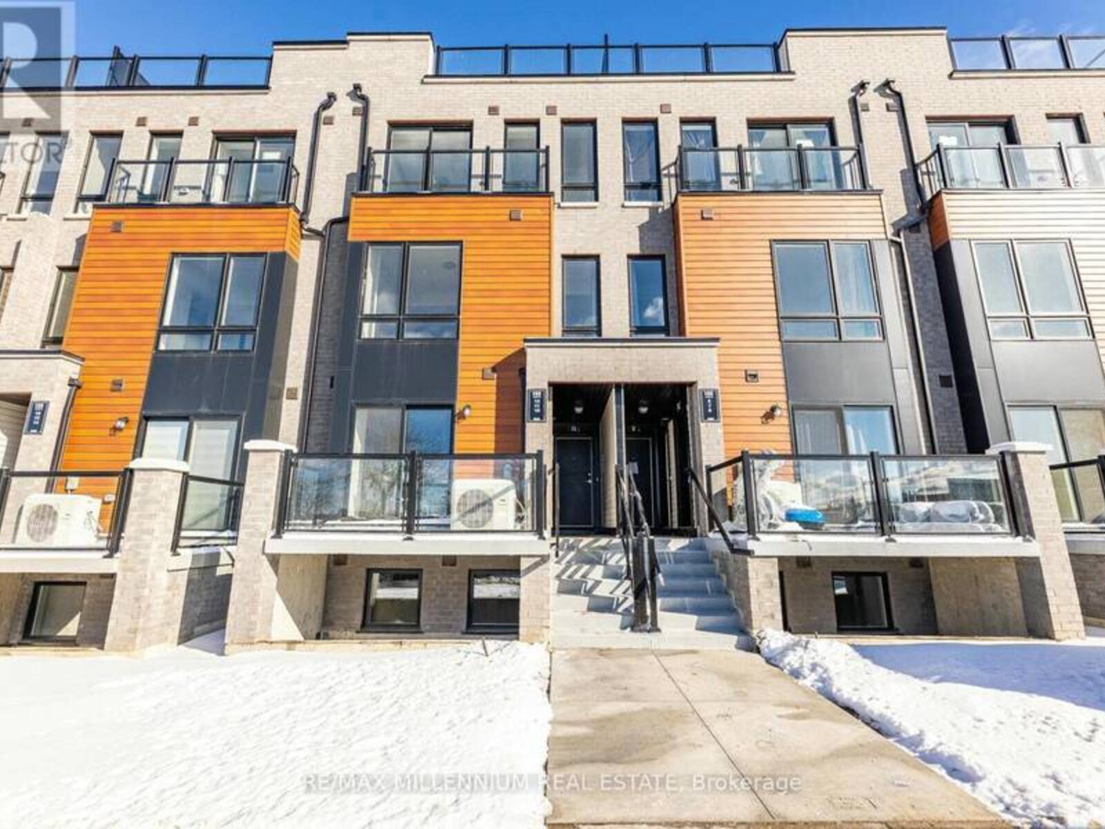 11 - 165 TAPSCOTT ROAD, Toronto, Ontario M1B 0E8