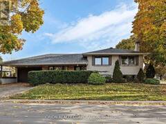 2 ASHMOUNT CRESCENT Toronto Ontario, M9R 1C7