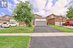 676 COLLEGE MANOR DRIVE | Newmarket Ontario | Slide Image Two