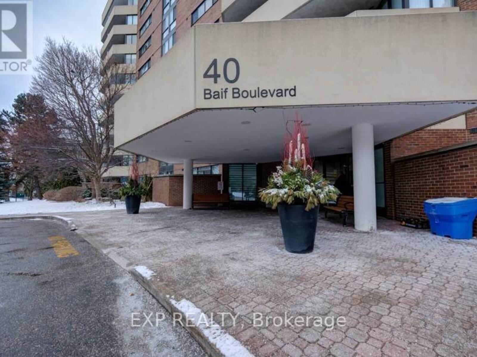 307 - 40 BAIF BOULEVARD, Richmond Hill, Ontario L4C 5M9