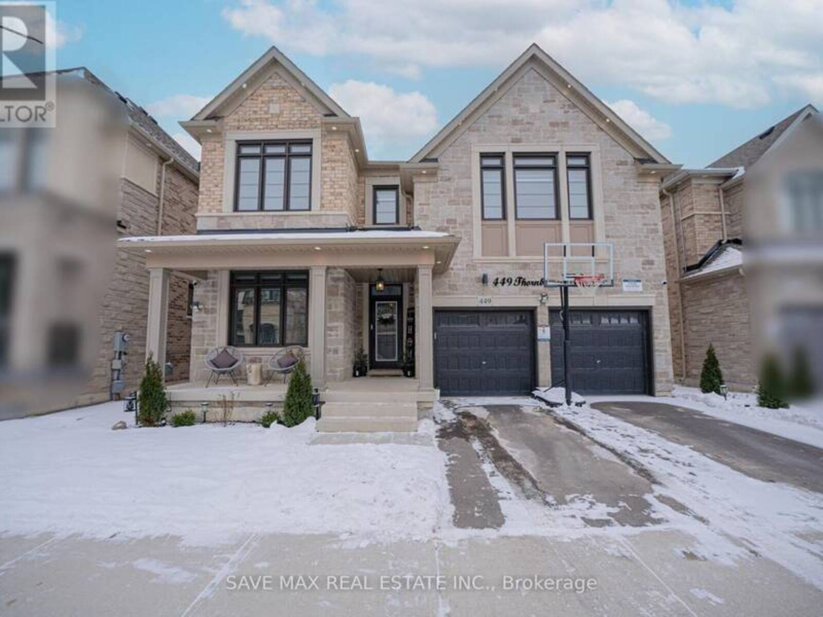 449 THORNBORROW COURT, Milton, Ontario L9E 1T4