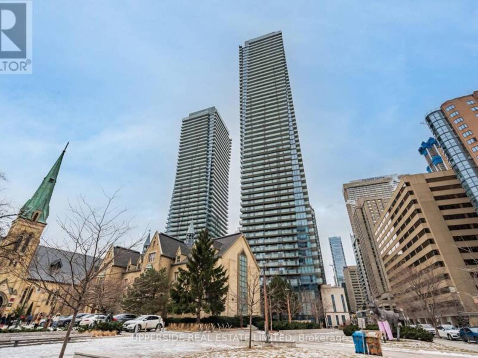 608 - 65 ST. MARY STREET, Toronto, Ontario M5S 0A6