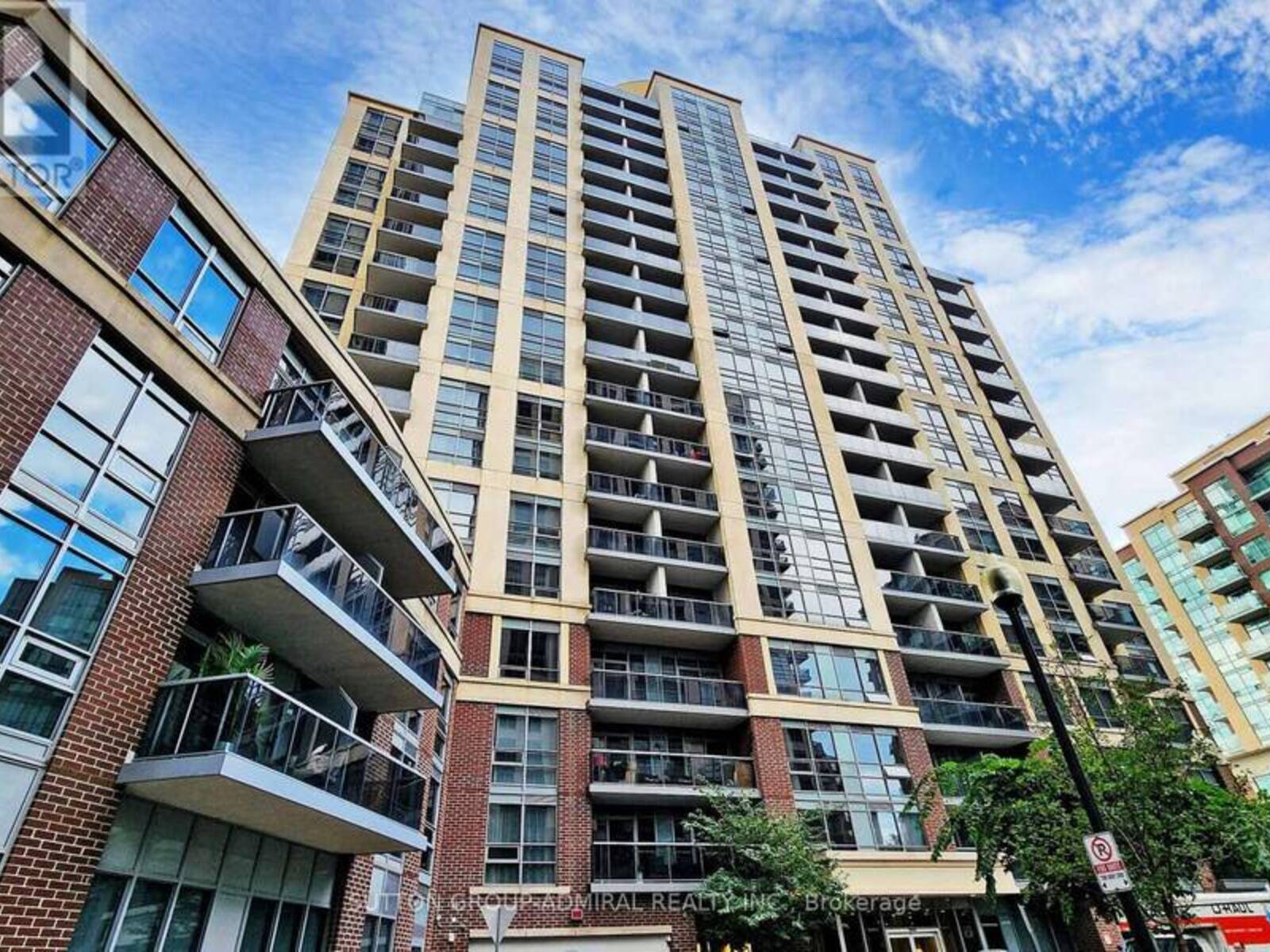 1713 - 1 MICHAEL POWER PLACE, Toronto, Ontario M9A 0A1