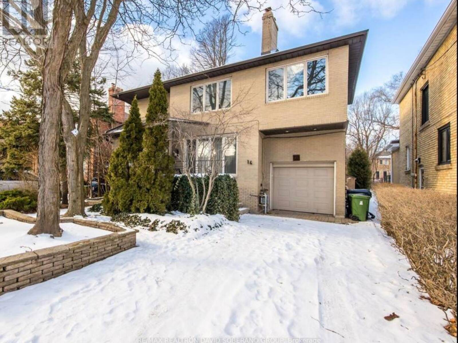 14 NORTHMOUNT AVENUE, Toronto, Ontario M3H 1N4