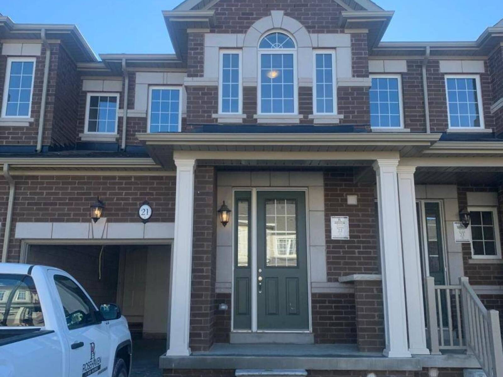 21 DALE MEADOW ROAD, Brampton, Ontario L7A 0B7