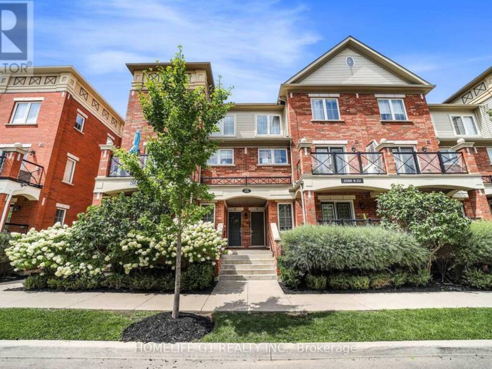 30 - 2500 POST ROAD, Oakville, Ontario L6H 0K1