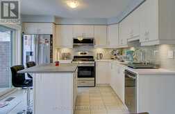 32 BLUEGILL CRESCENT | Whitby Ontario | Slide Image Nineteen