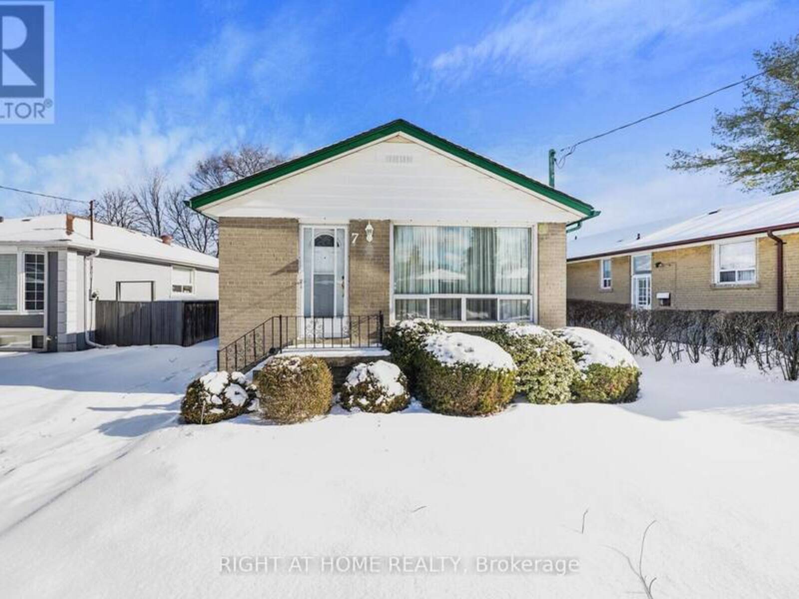 7 SHIER DRIVE, Toronto, Ontario M1J 2T1