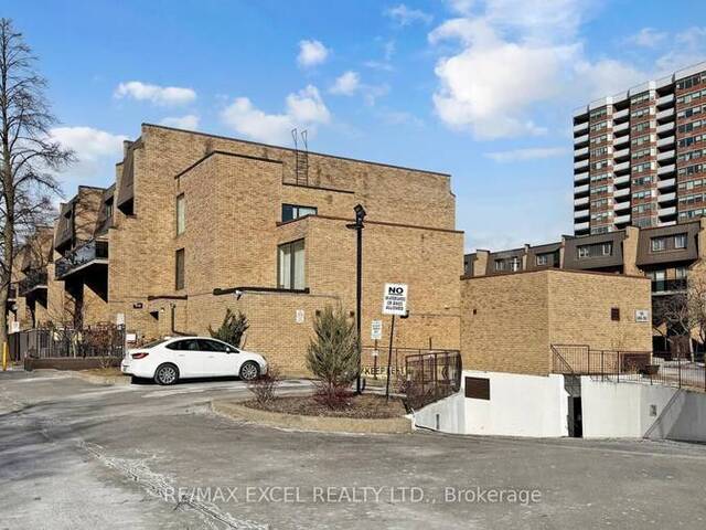 17 - 110 LING ROAD E Toronto Ontario, M1E 4V9