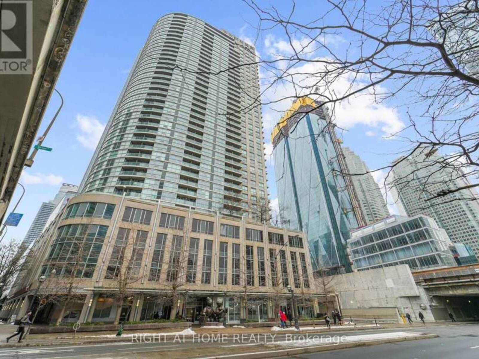 2315 - 18 YONGE STREET, Toronto, Ontario M5E 1Z8