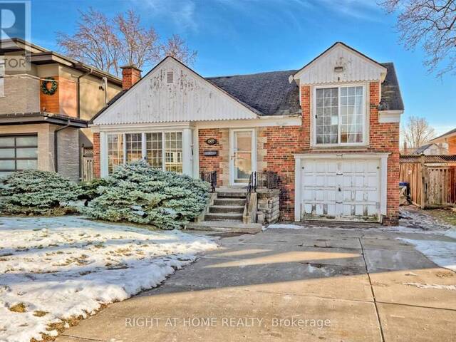 7 KIRK BRADDEN ROAD E Toronto Ontario, M8Y 2E5