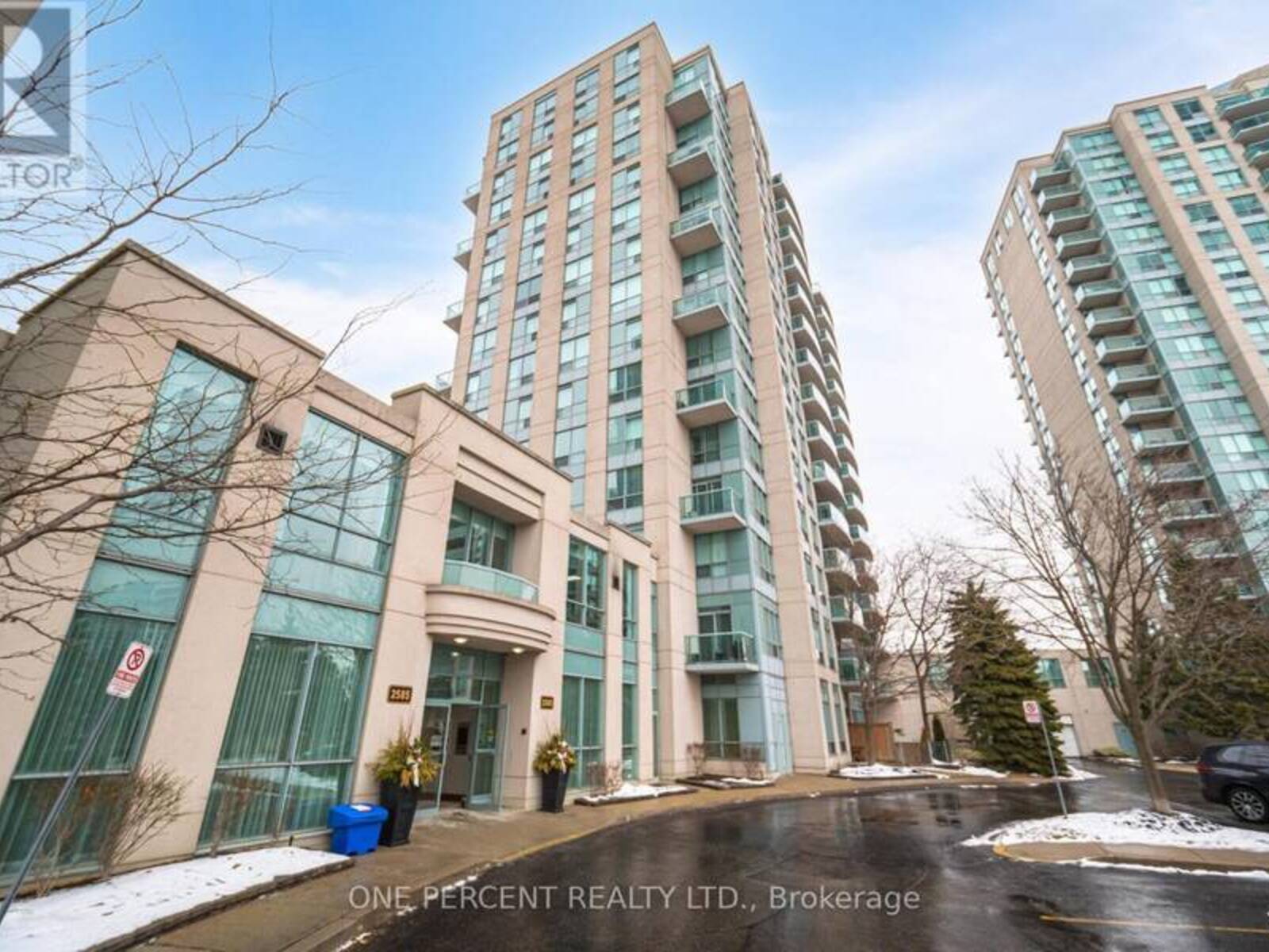 611 - 2565 ERIN CENTRE BOULEVARD, Mississauga, Ontario L5M 6Z8