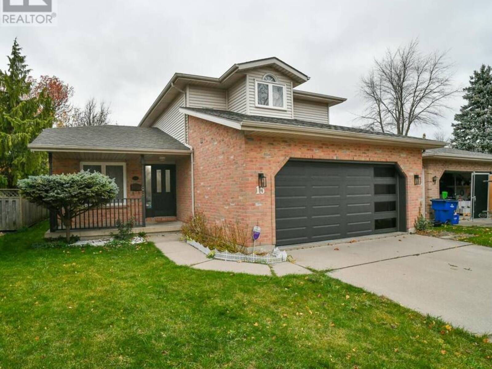 15 TURQUOISE COURT, Chatham, Ontario N7M 6G8