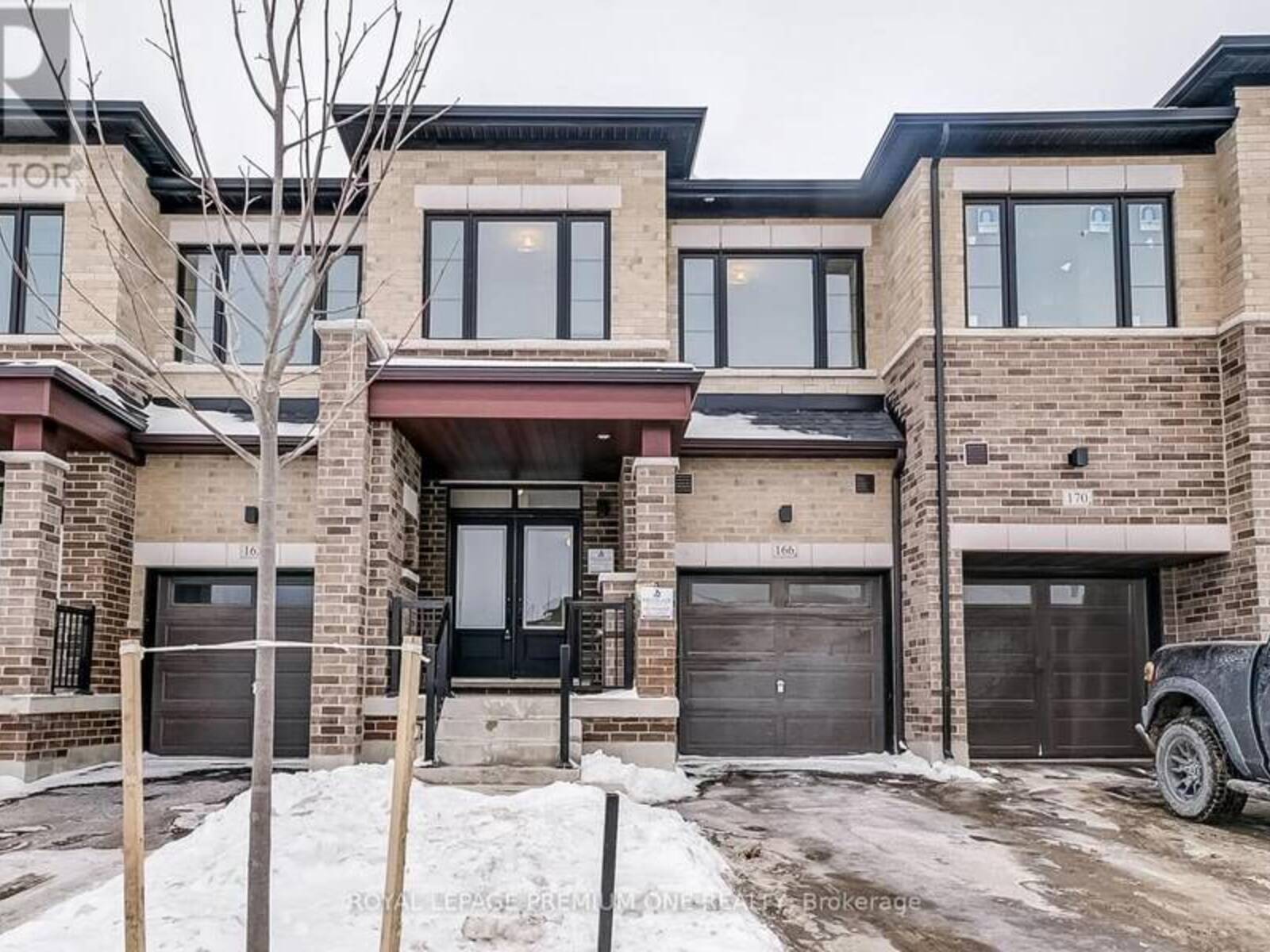 166 HARTINGTON STREET, Vaughan, Ontario L4H 5J5