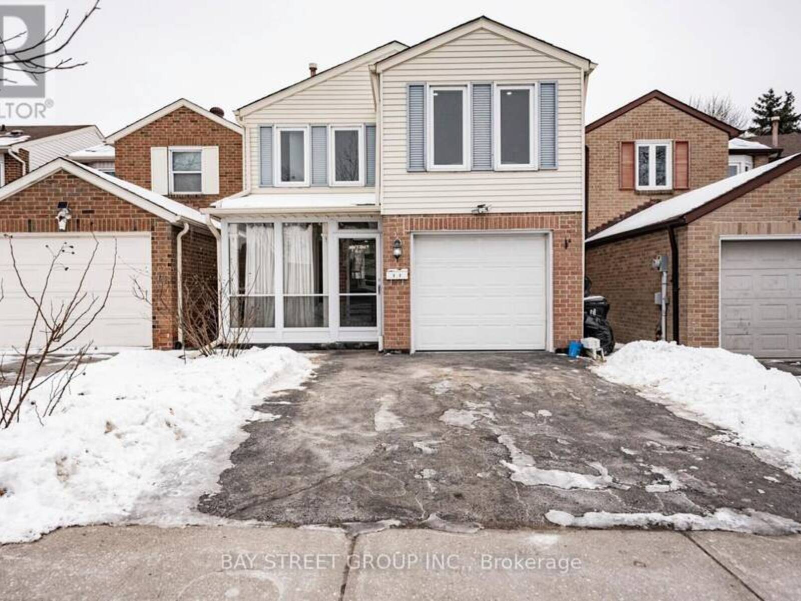 77 SANDYHOOK SQUARE, Toronto, Ontario M1W 3N6