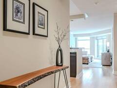 605 - 190 MANITOBA STREET Toronto Ontario, M8Y 3Y8