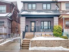 29 OAK PARK AVENUE Toronto Ontario, M4C 4L8